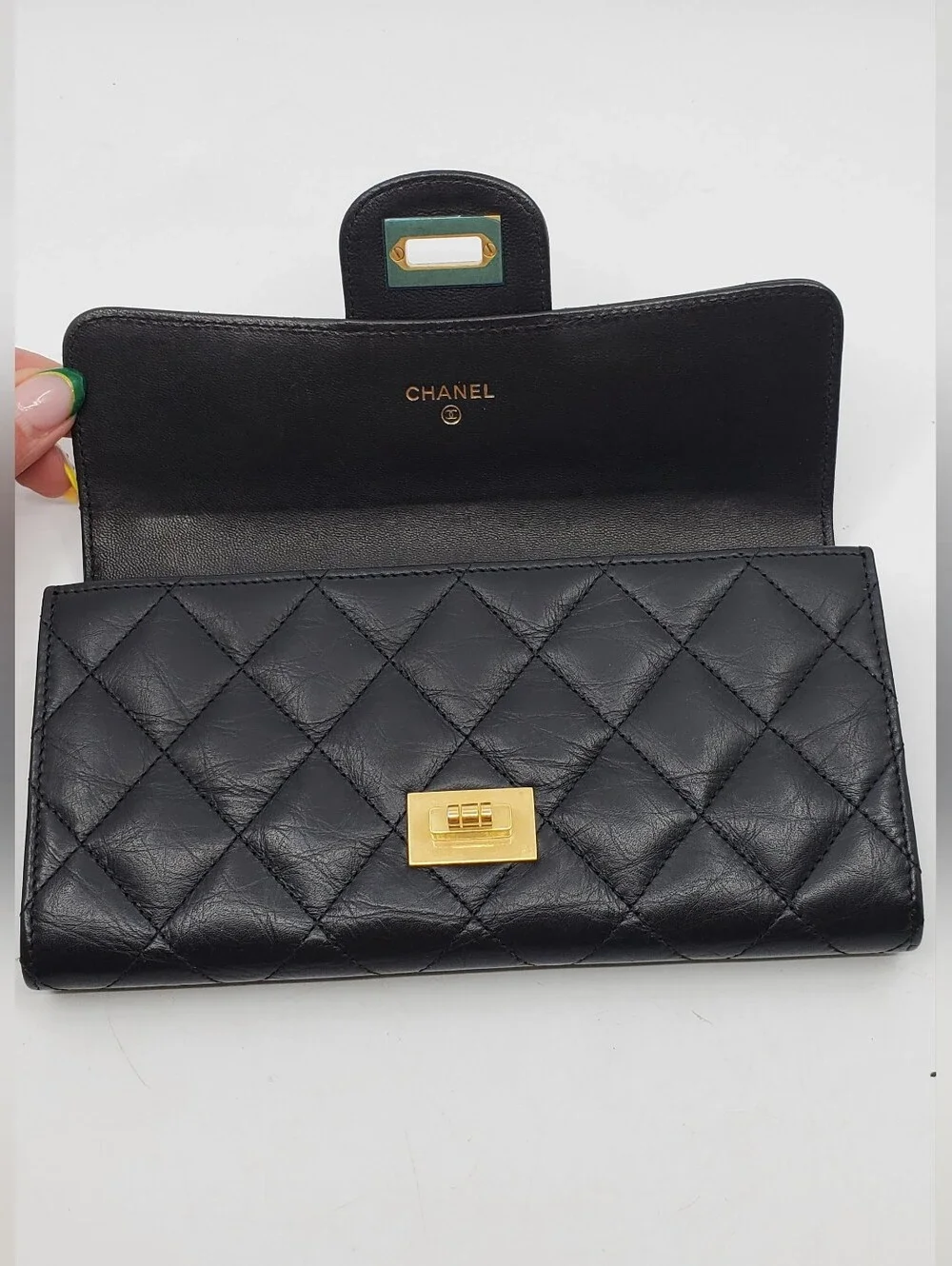 Chanel Reissue 2.5t Flap Wallet